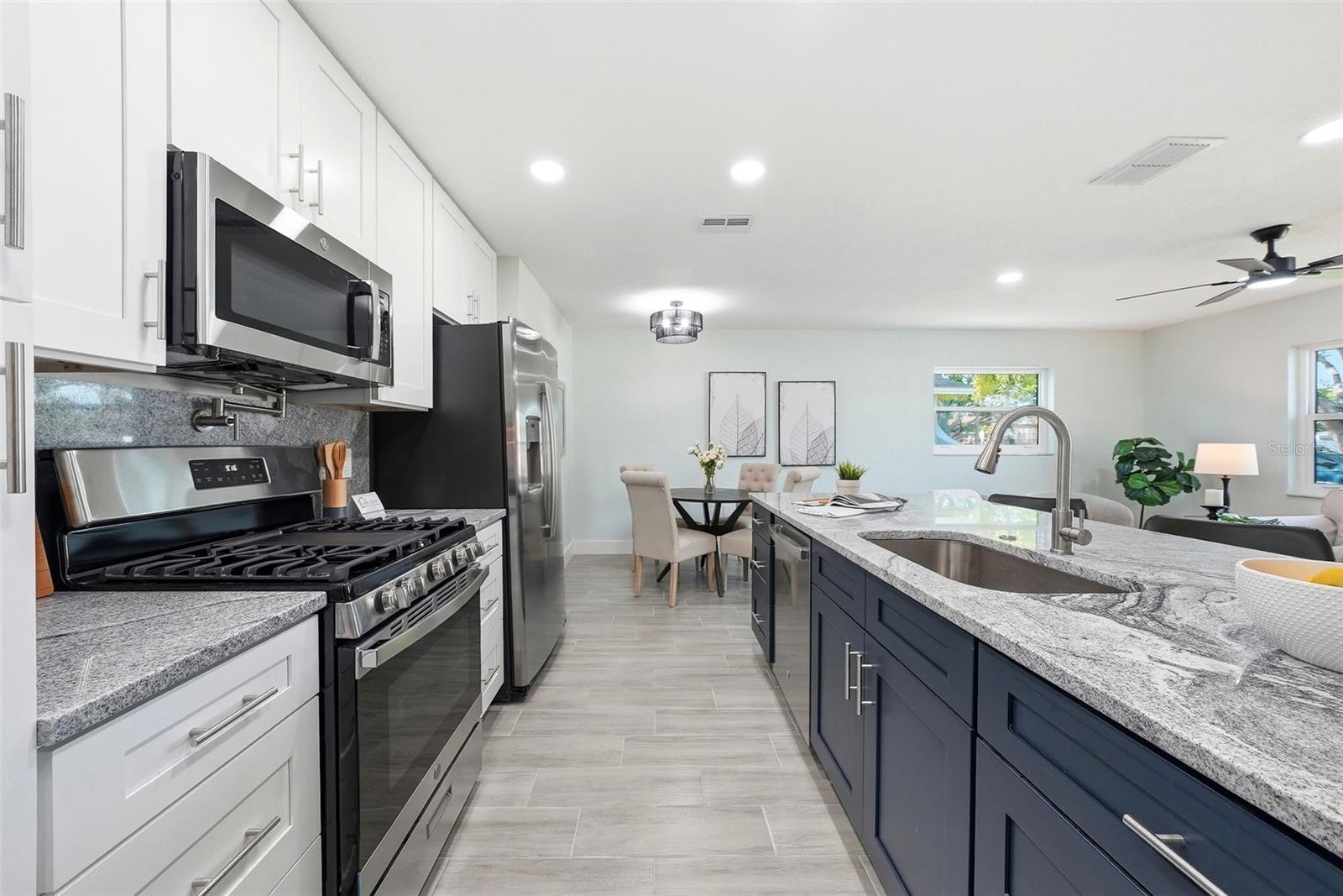 Image 10 of 43 For 5611 Venetian Boulevard Ne