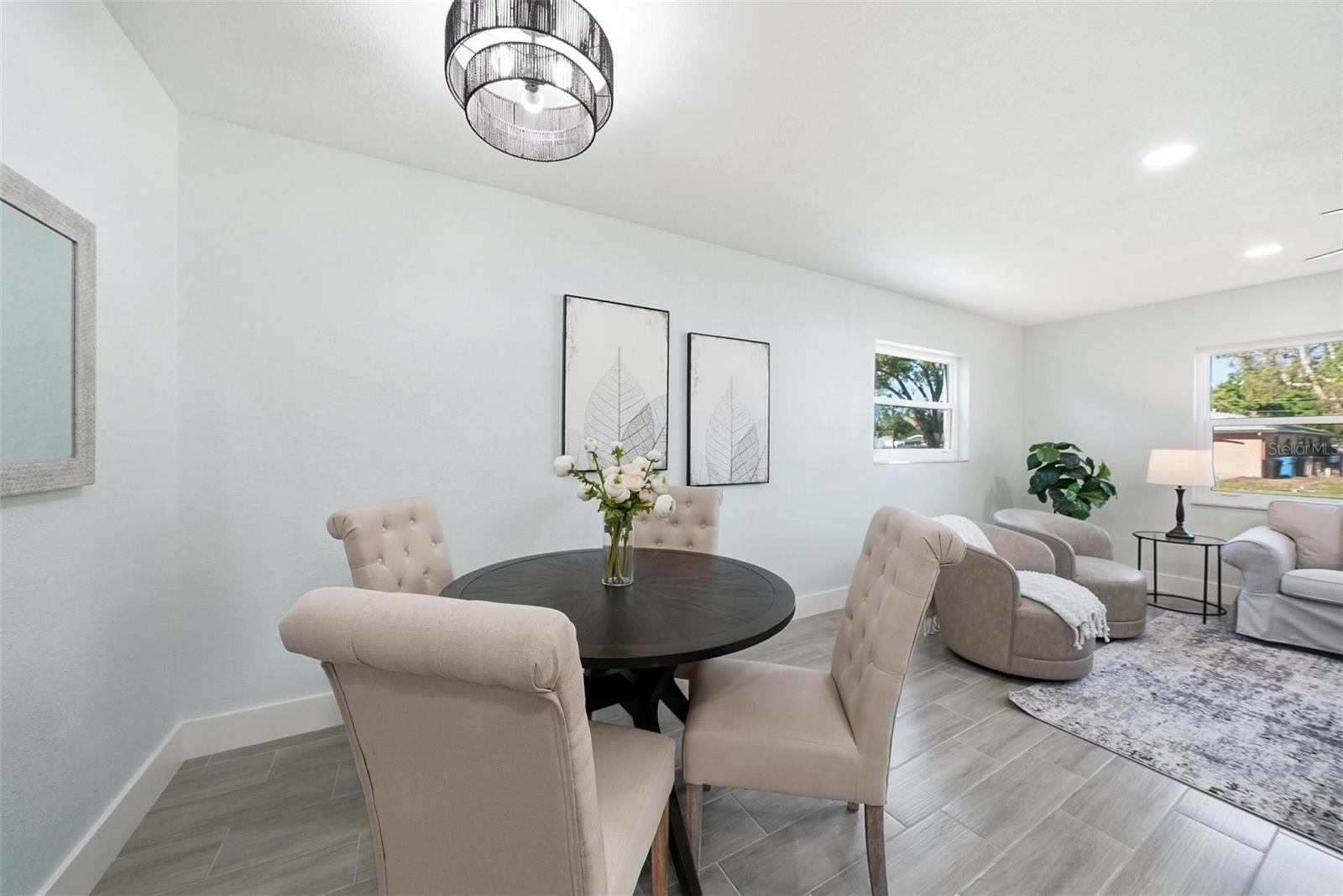 Image 15 of 43 For 5611 Venetian Boulevard Ne