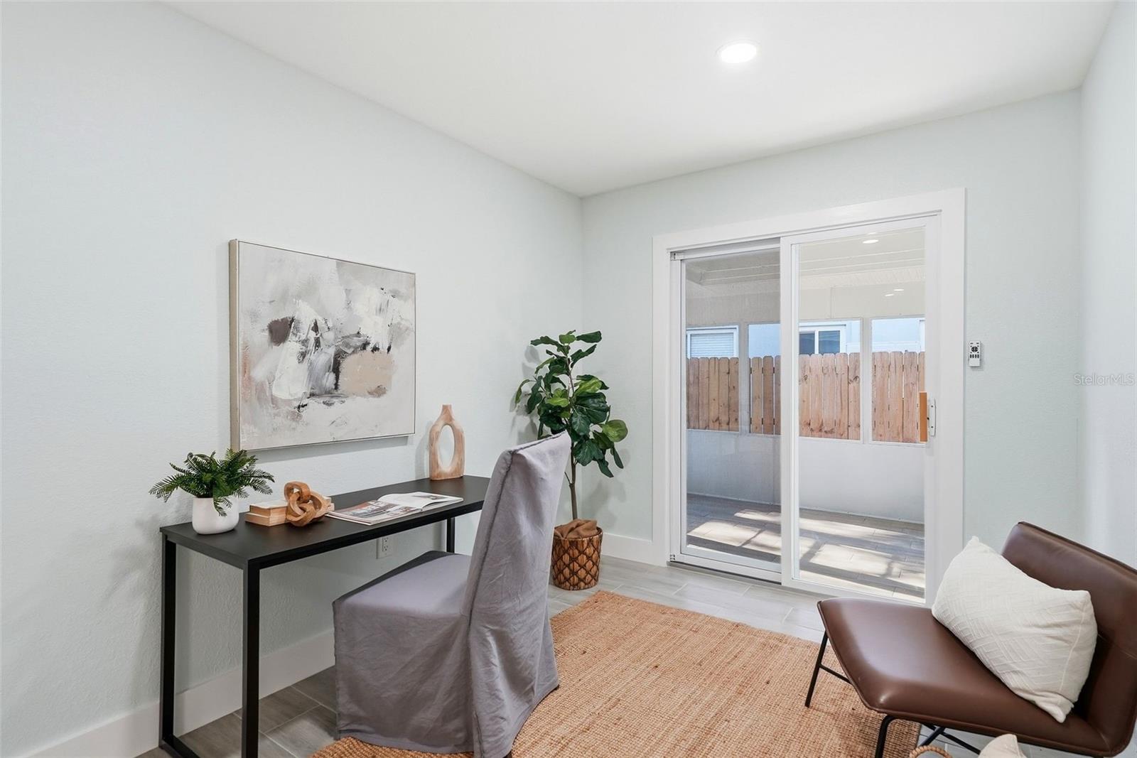 Image 19 of 43 For 5611 Venetian Boulevard Ne