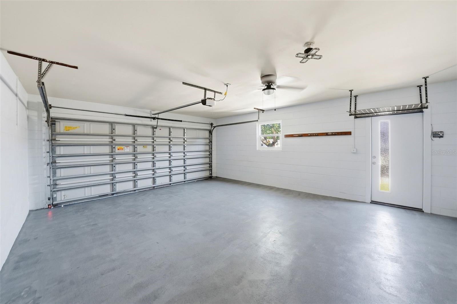 Image 34 of 43 For 5611 Venetian Boulevard Ne