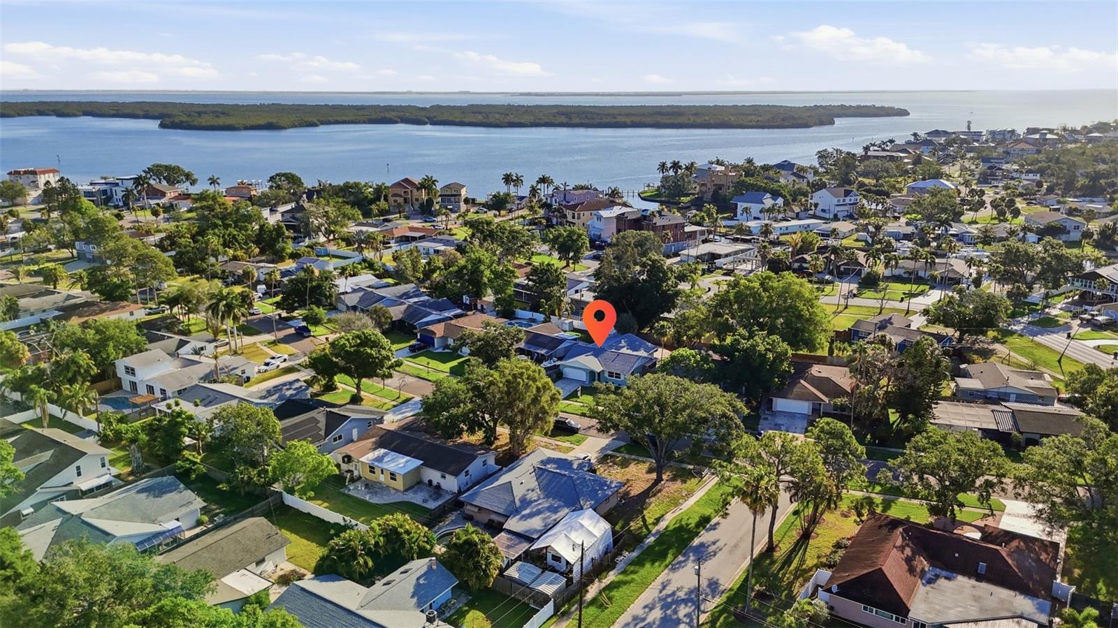 Image 38 of 43 For 5611 Venetian Boulevard Ne