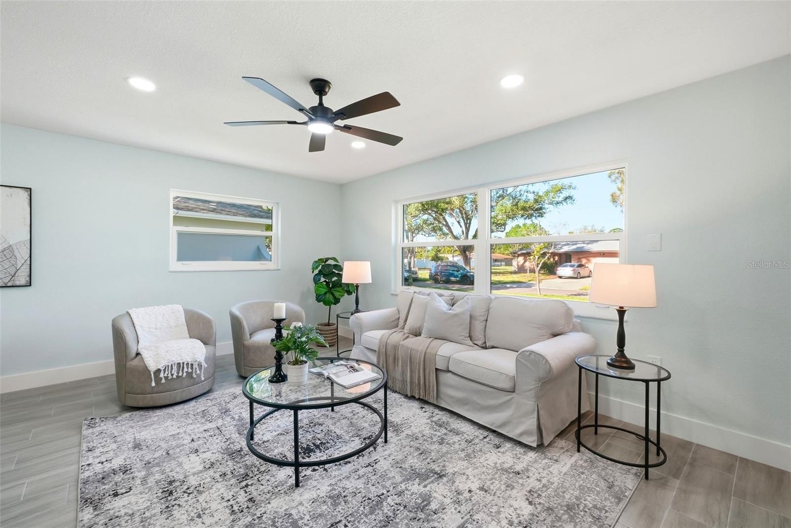 Image 6 of 43 For 5611 Venetian Boulevard Ne