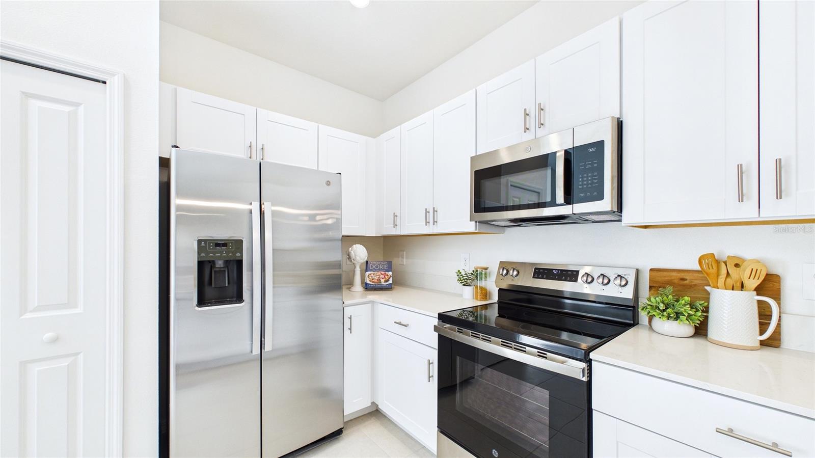 Image 11 of 69 For 212 27th Street Se 00