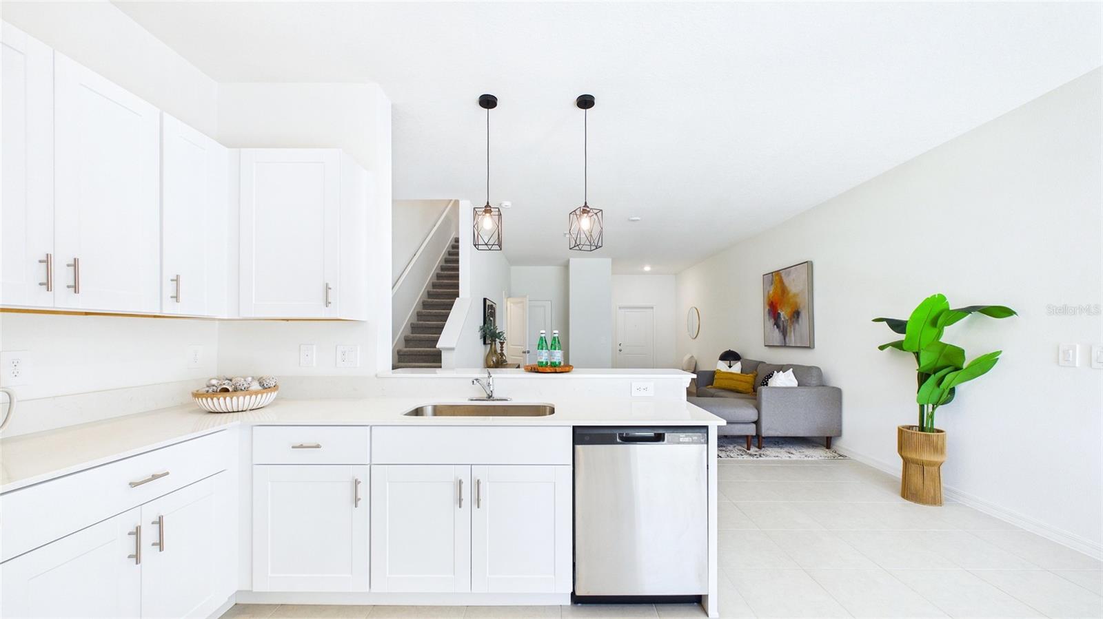 Image 12 of 69 For 212 27th Street Se 00