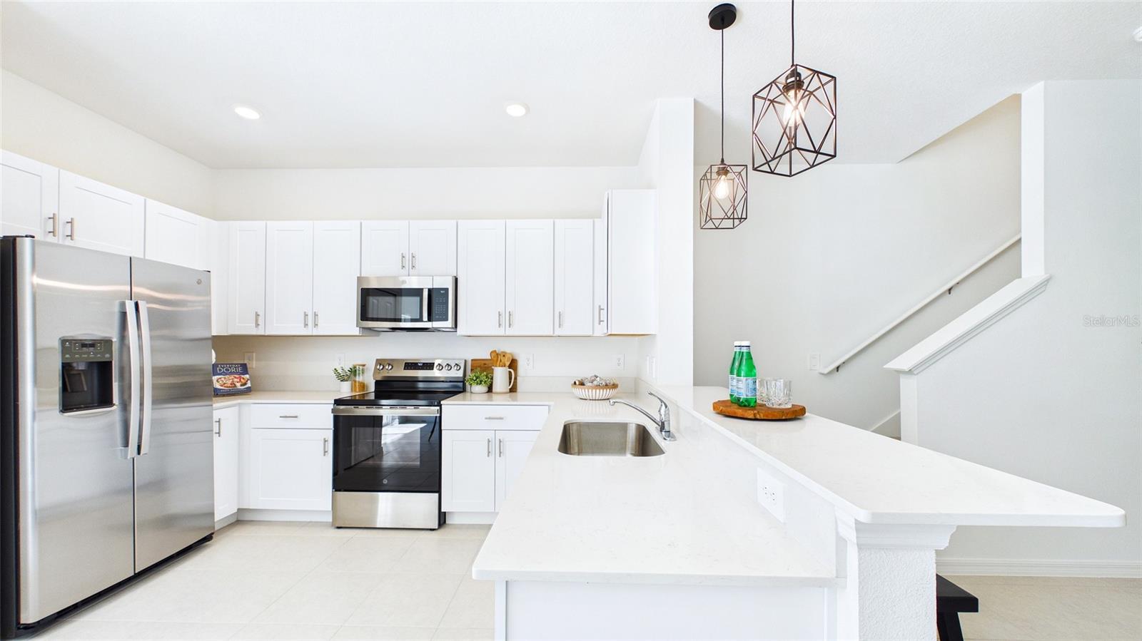 Image 13 of 69 For 212 27th Street Se 00