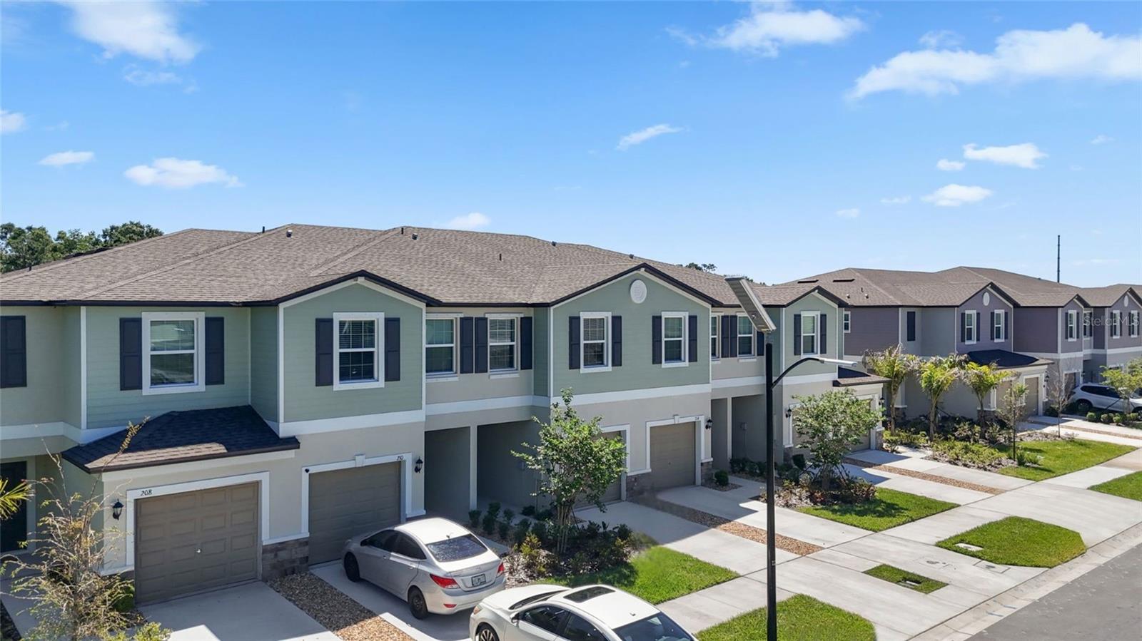 Image 3 of 69 For 212 27th Street Se 00