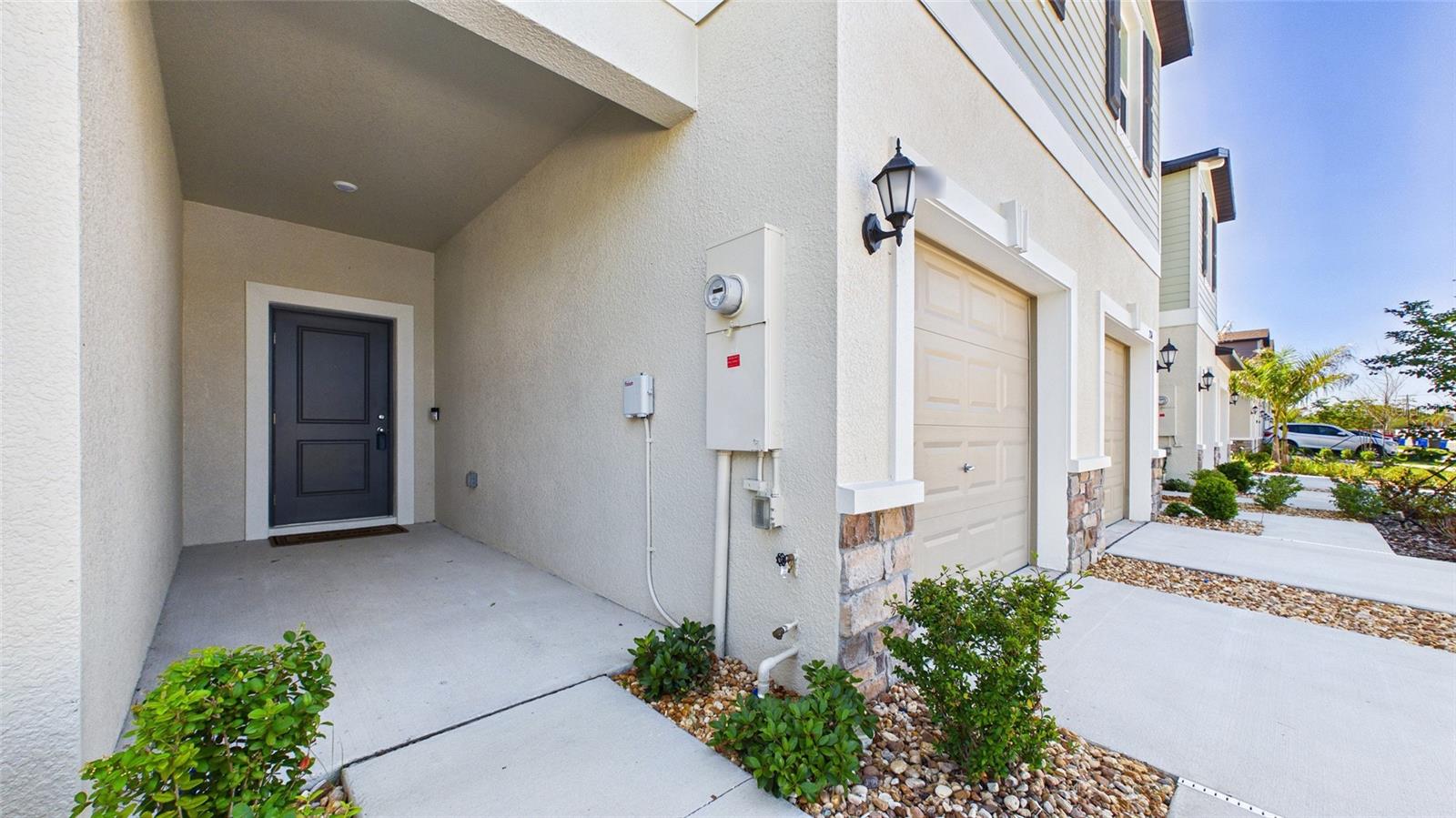 Image 4 of 69 For 212 27th Street Se 00