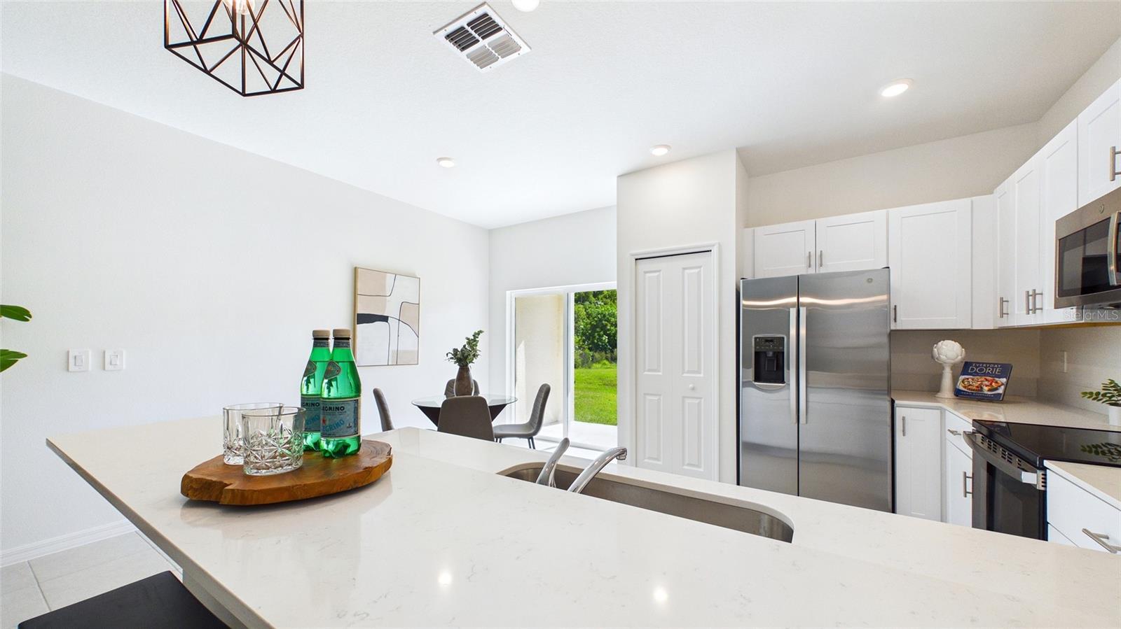 Image 5 of 69 For 212 27th Street Se 00