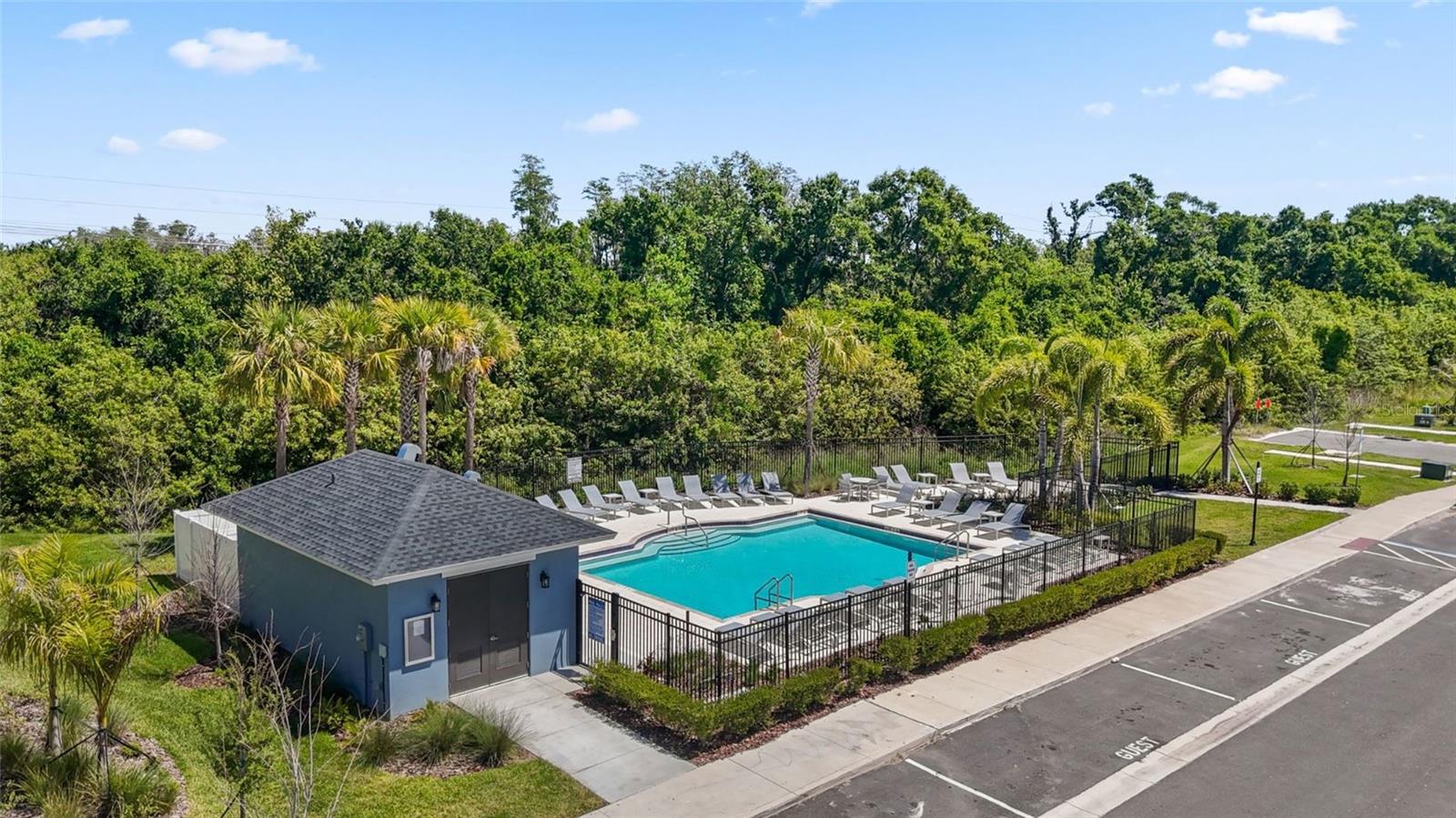 Image 66 of 69 For 212 27th Street Se 00