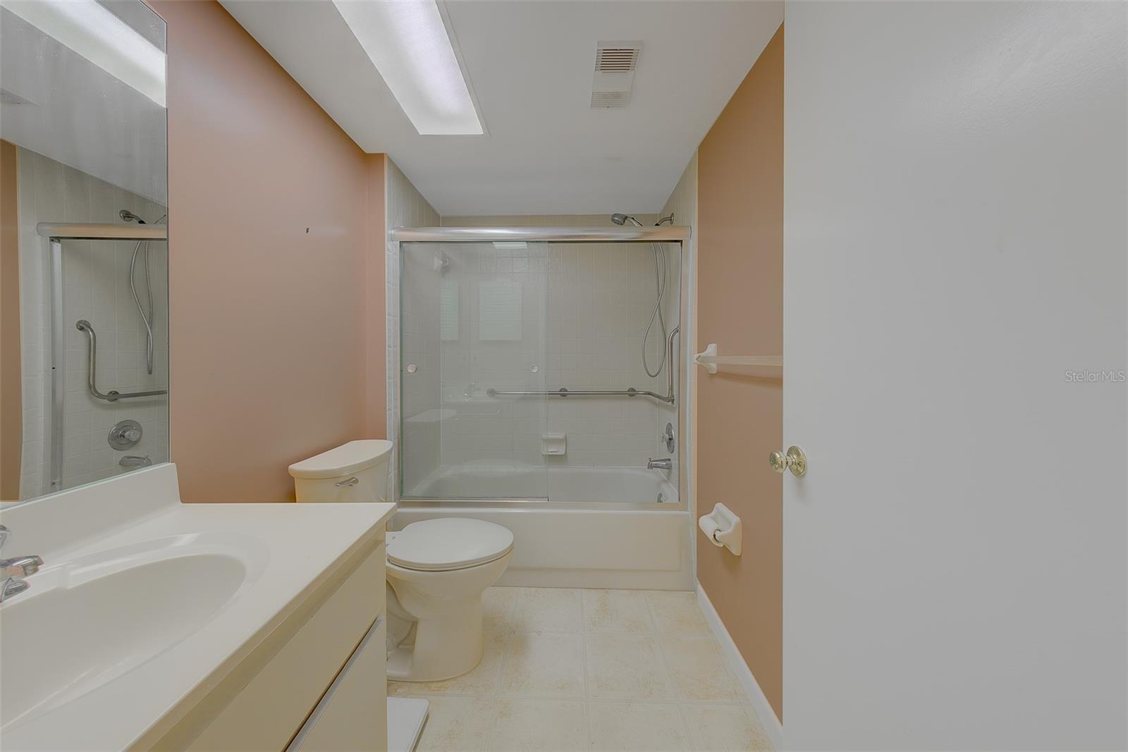 Image 28 of 45 For 9881 113th Street 215