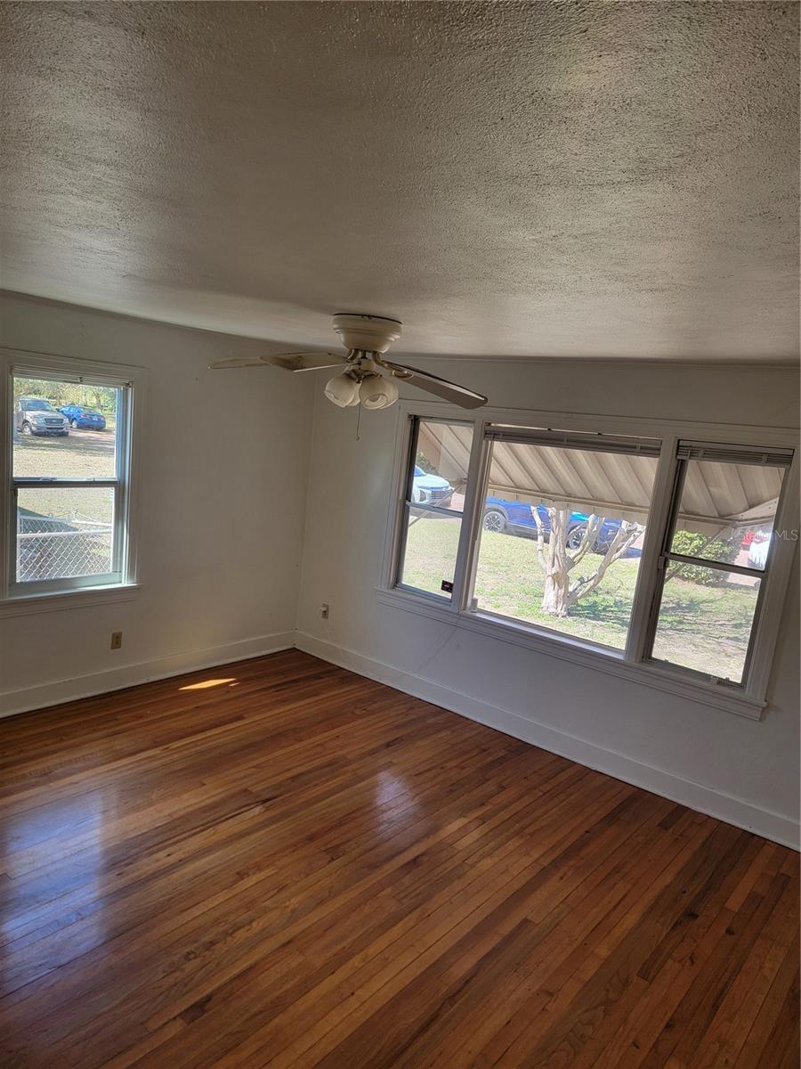 Image 12 of 46 For 3720 4th Avenue N