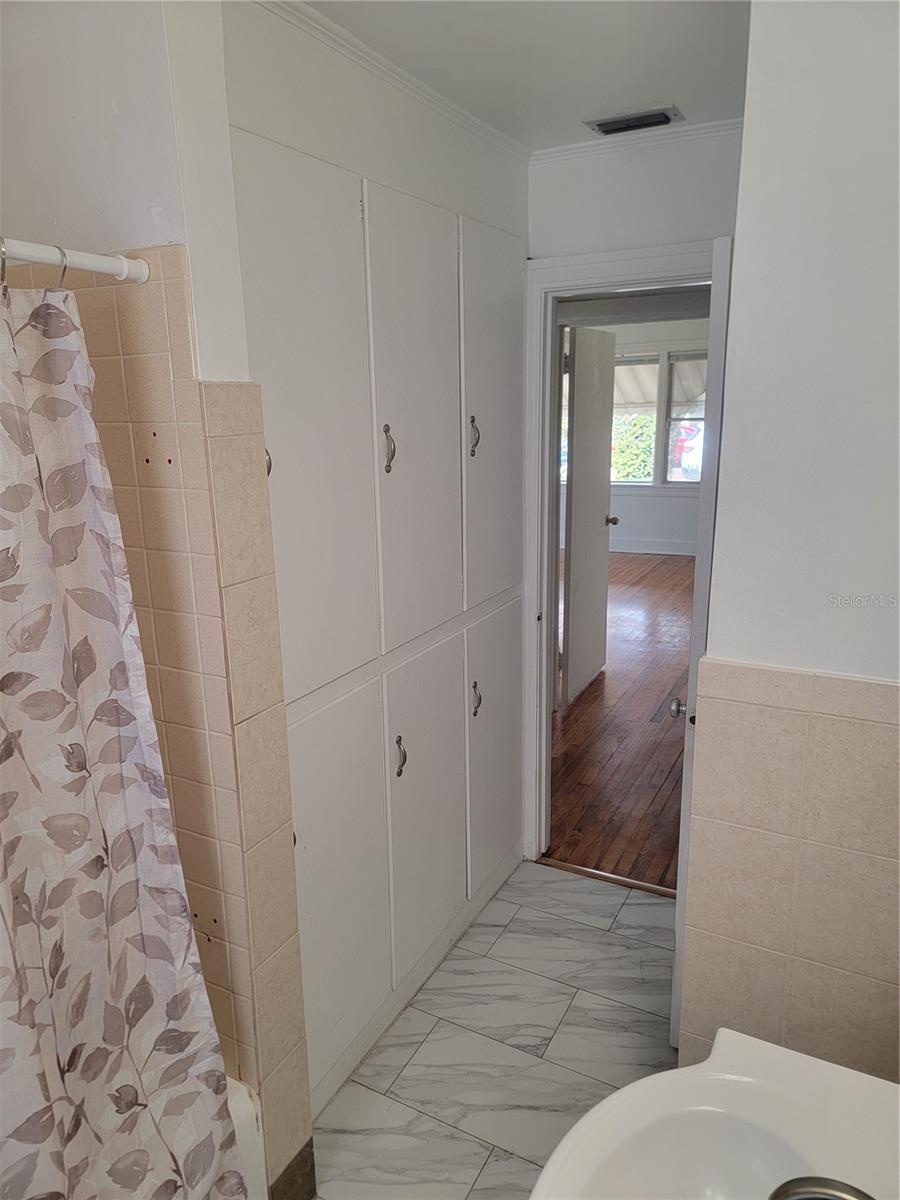 Image 19 of 46 For 3720 4th Avenue N