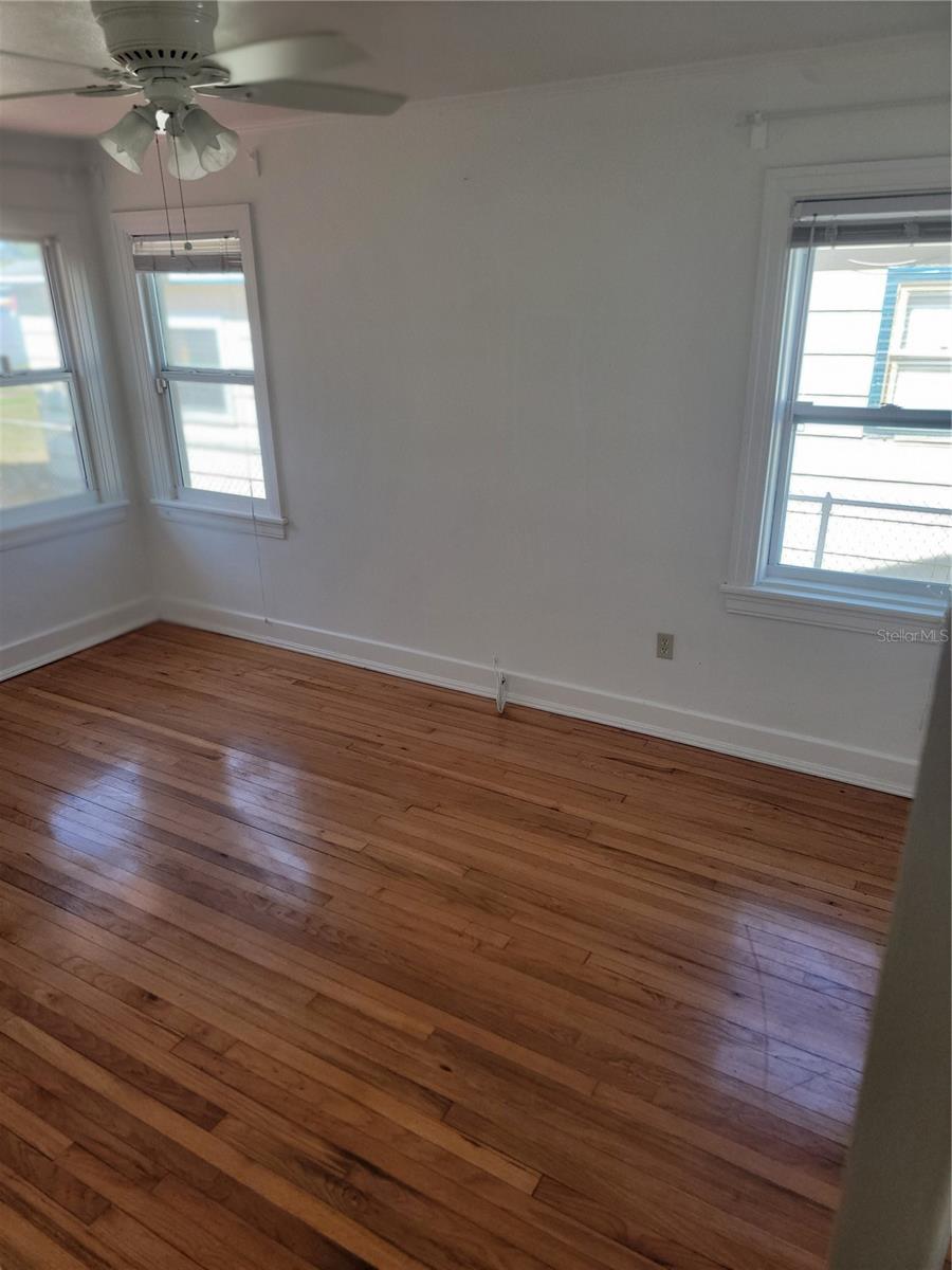 Image 21 of 46 For 3720 4th Avenue N