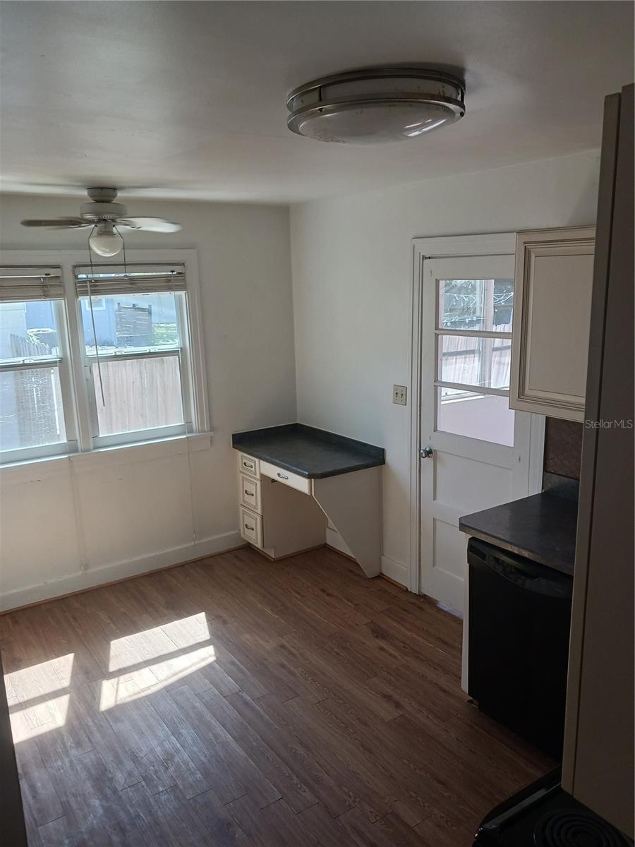 Image 29 of 46 For 3720 4th Avenue N