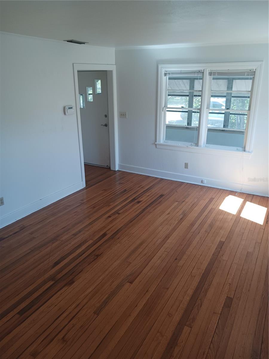 Image 6 of 46 For 3720 4th Avenue N