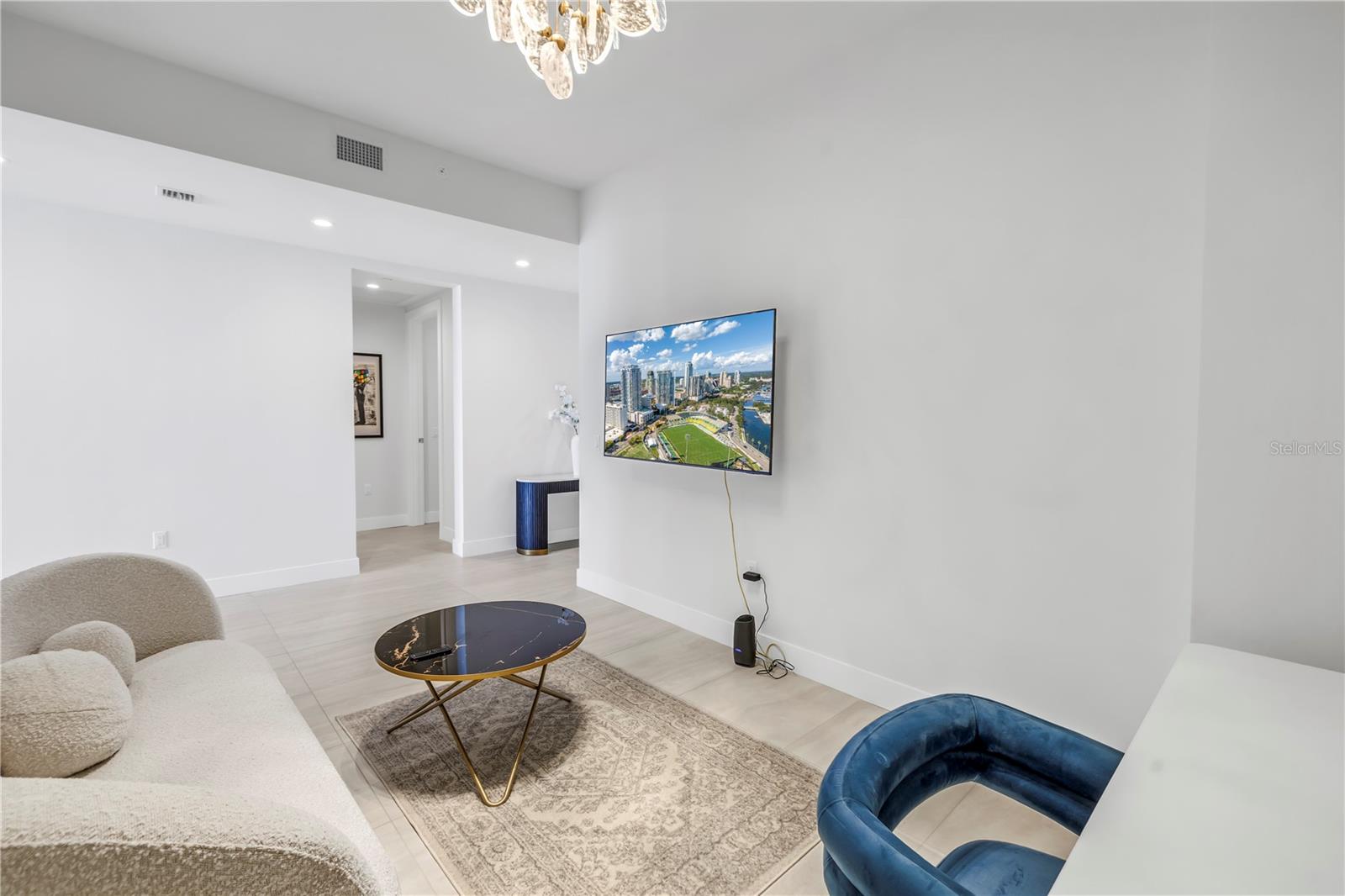 Image 27 of 40 For 301 1st Street S 2604