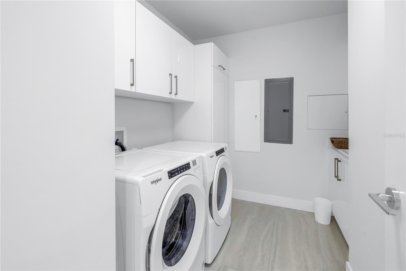 Image 29 of 40 For 301 1st Street S 2604