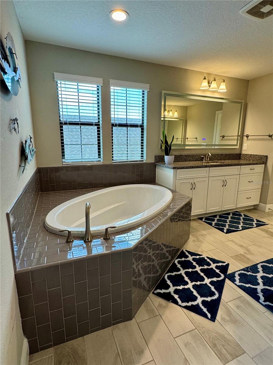 Image 38 of 58 For 12870 Twin Bridges Drive