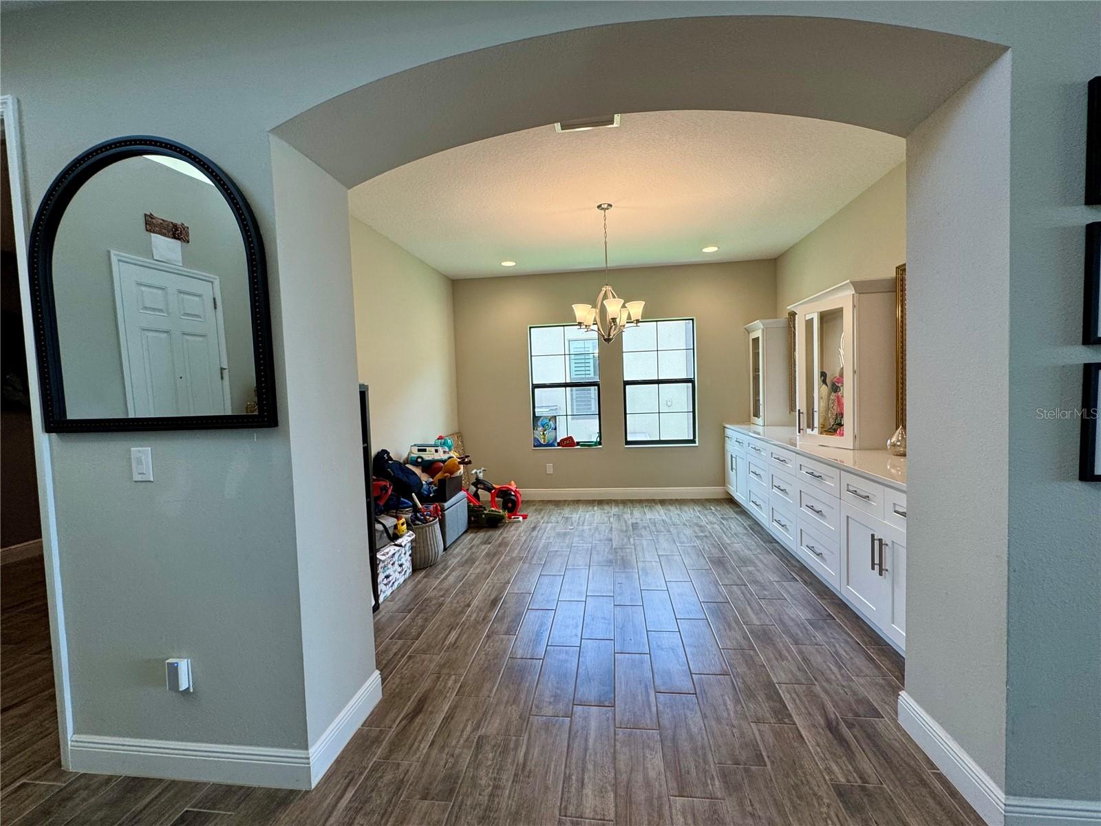 Image 5 of 58 For 12870 Twin Bridges Drive