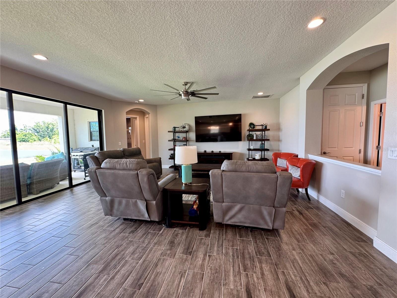 Image 8 of 58 For 12870 Twin Bridges Drive