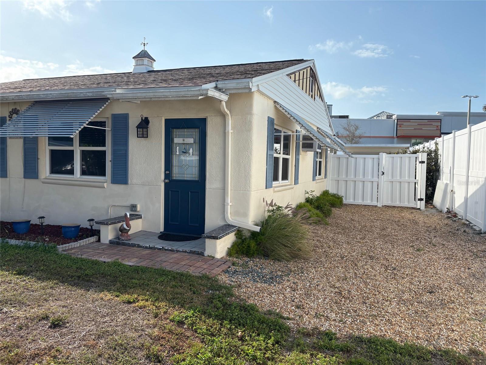 Image 2 of 5 For 111 174th Avenue E