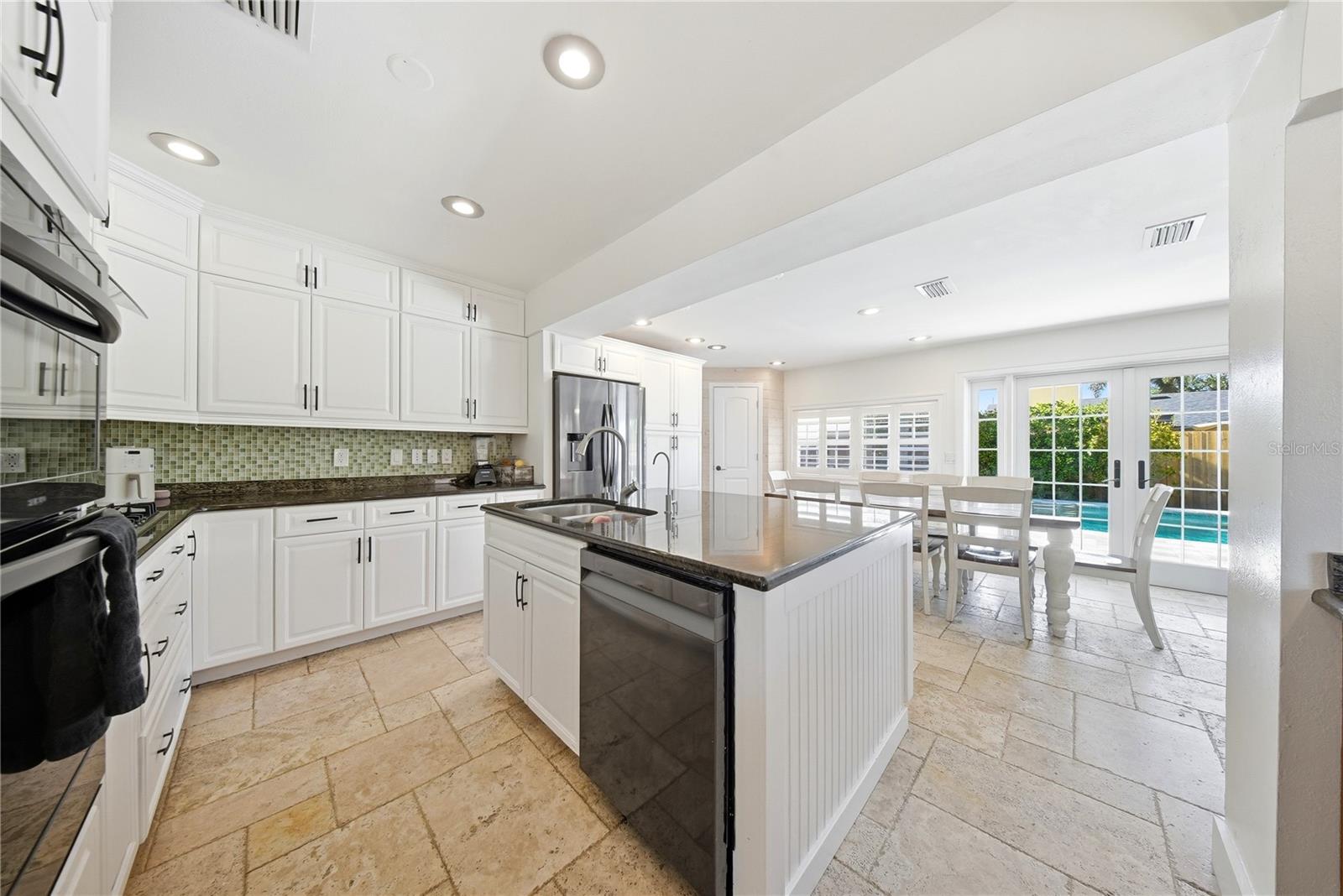 Image 13 of 56 For 3921 Bay To Bay Boulevard