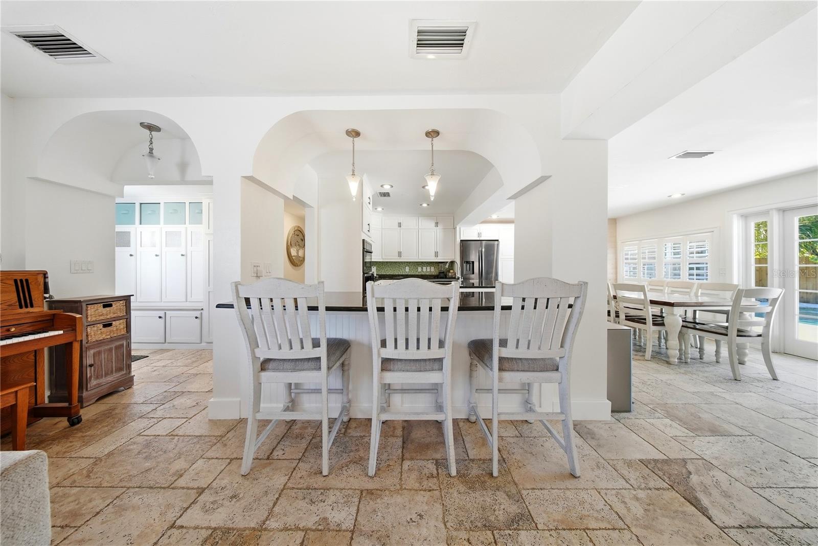 Image 17 of 56 For 3921 Bay To Bay Boulevard