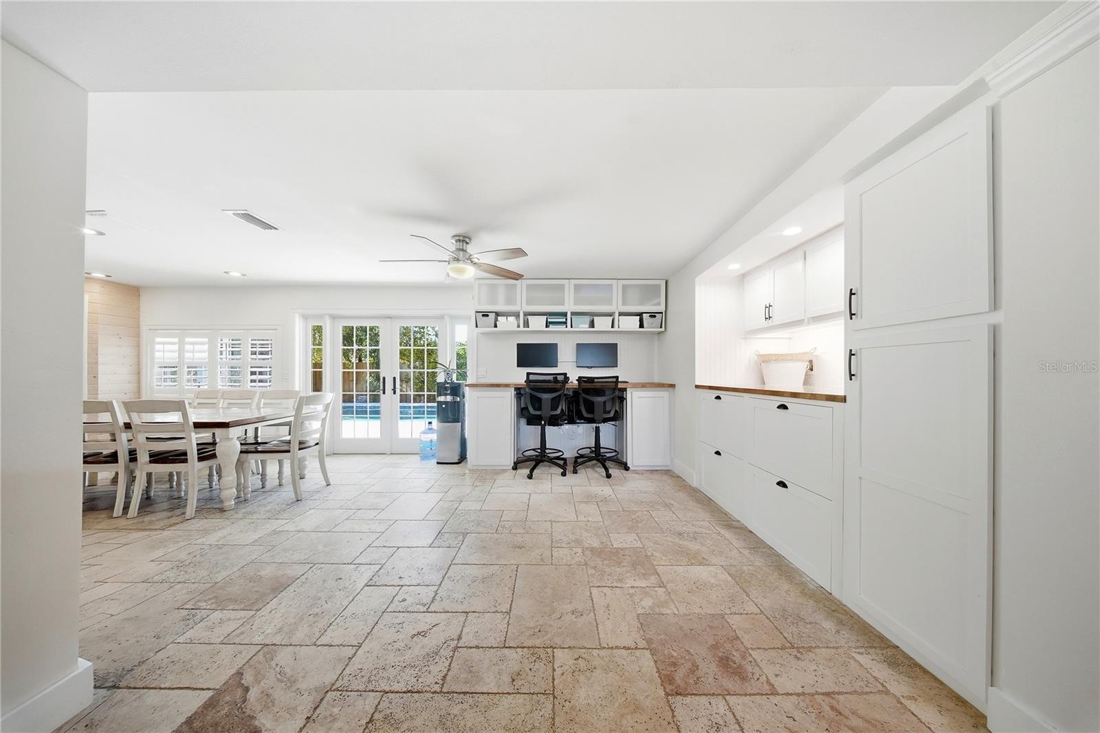 Image 18 of 56 For 3921 Bay To Bay Boulevard