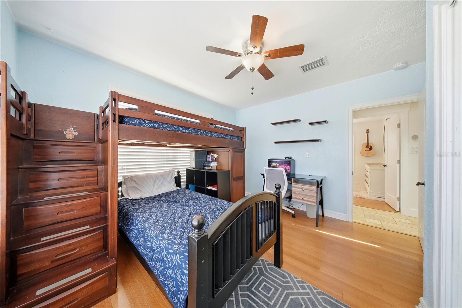 Image 30 of 56 For 3921 Bay To Bay Boulevard