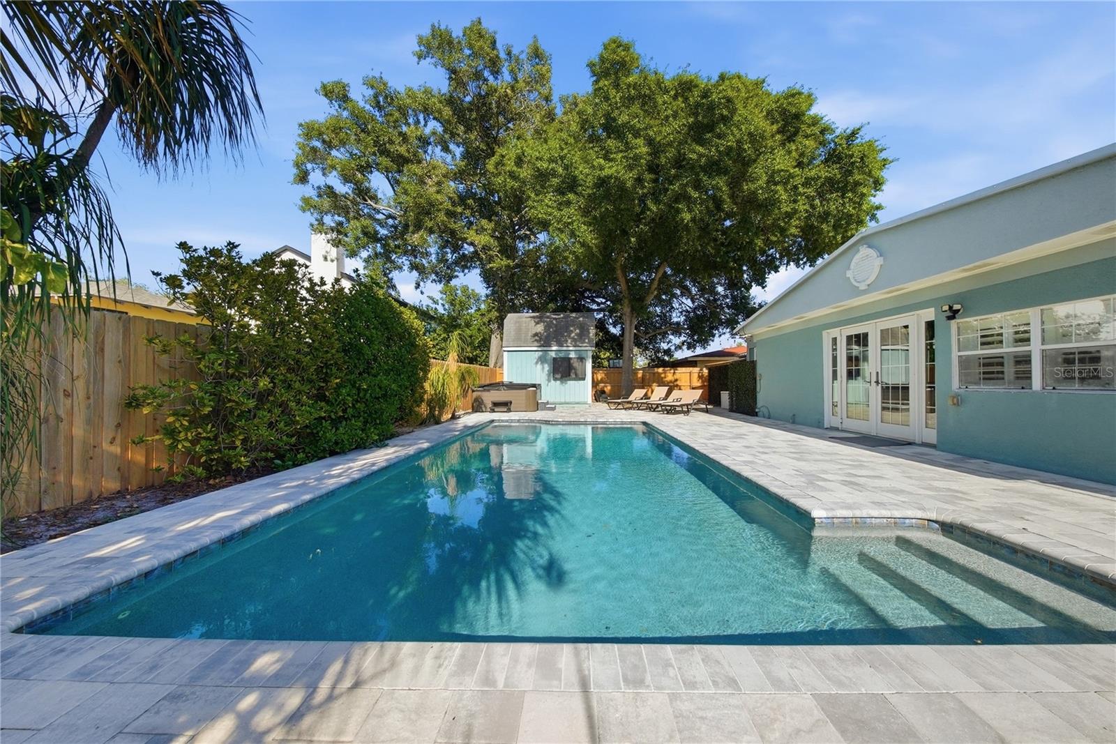 Image 38 of 56 For 3921 Bay To Bay Boulevard