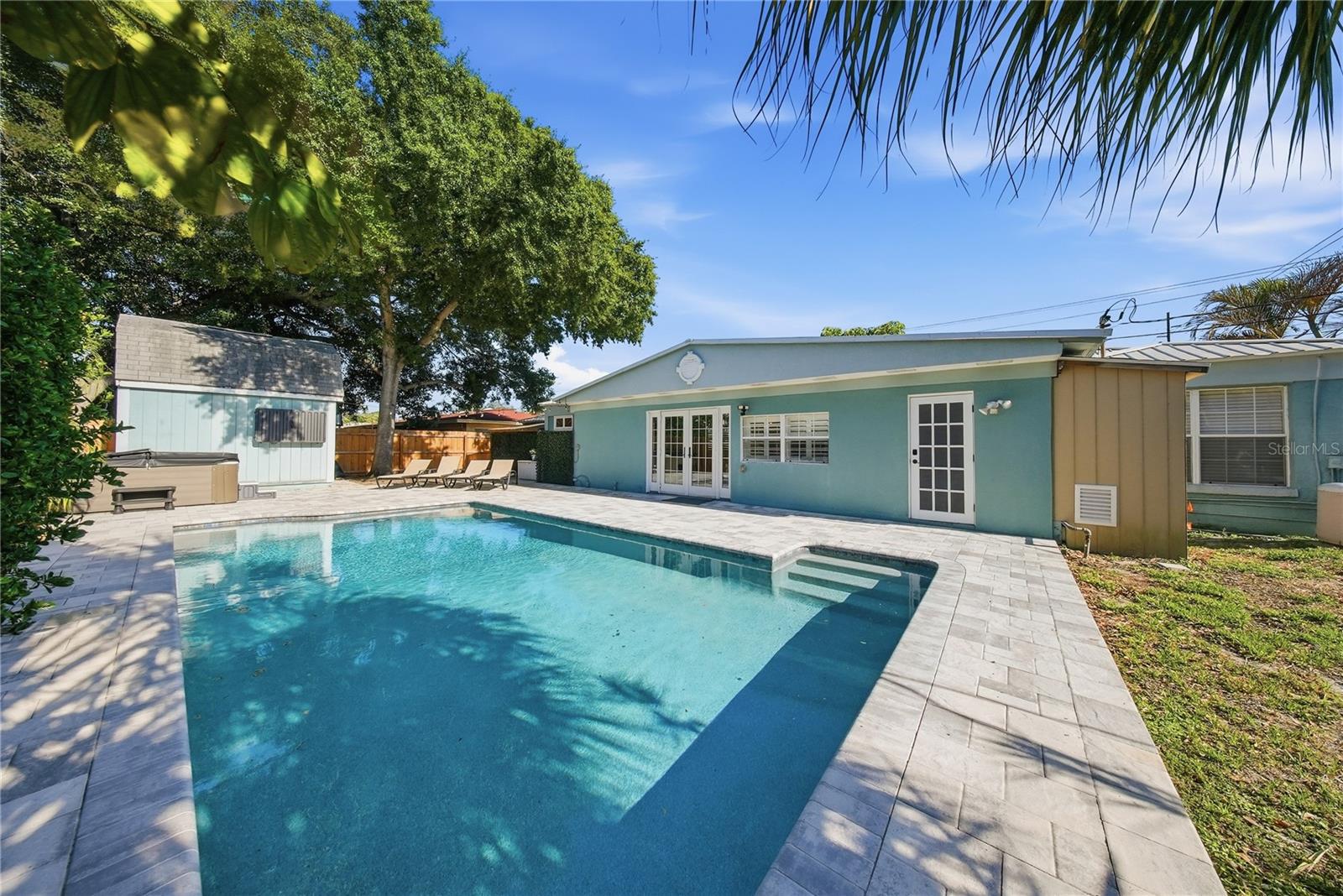 Image 39 of 56 For 3921 Bay To Bay Boulevard