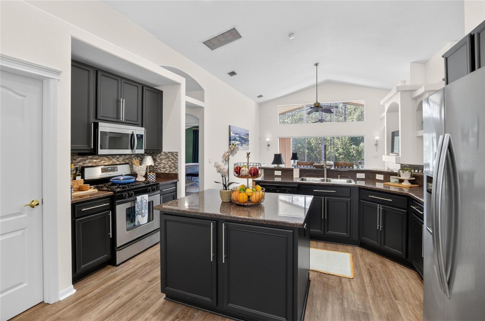 Image 17 of 50 For 8215 Myrtle Point Way