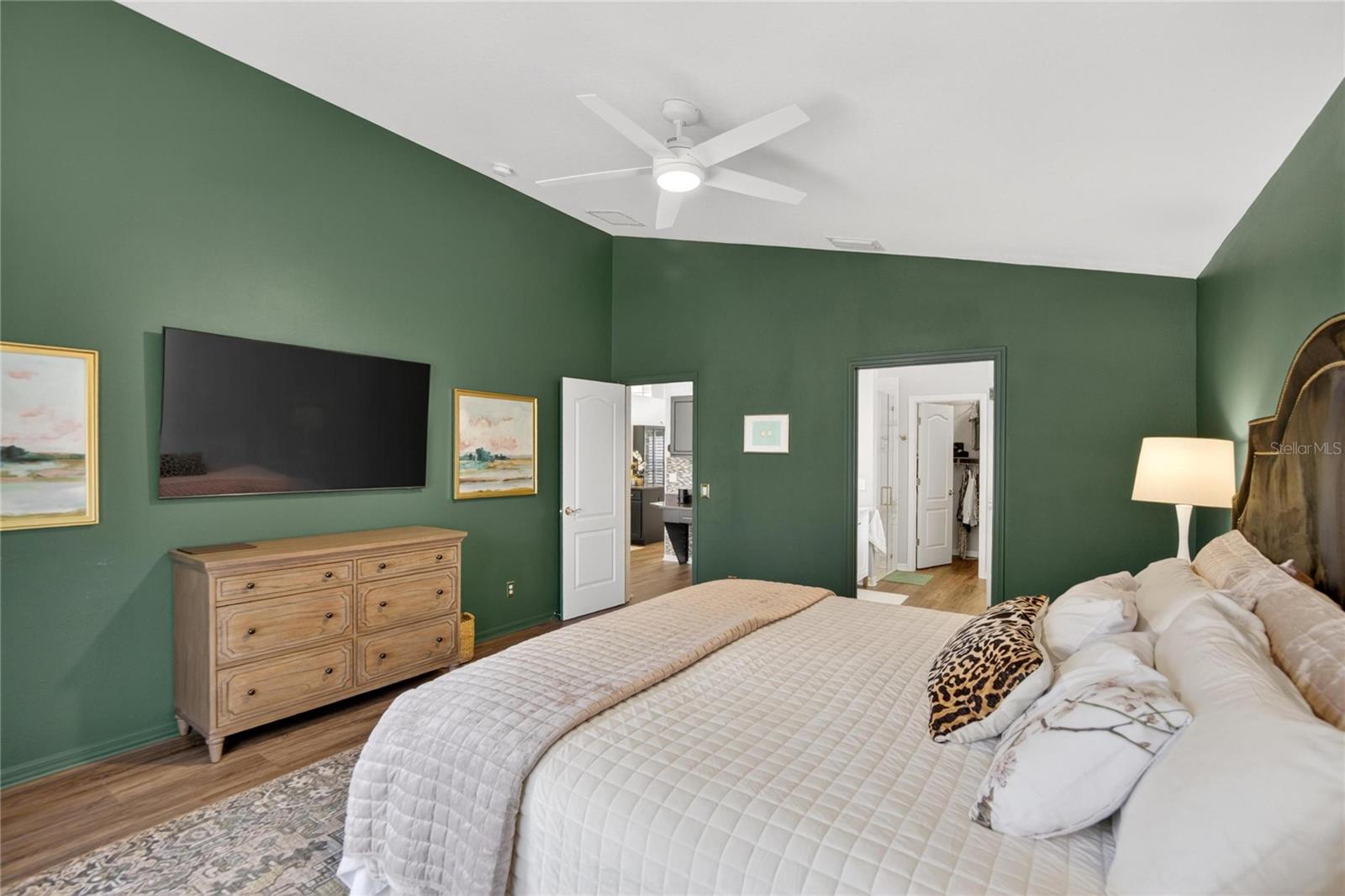 Image 23 of 50 For 8215 Myrtle Point Way