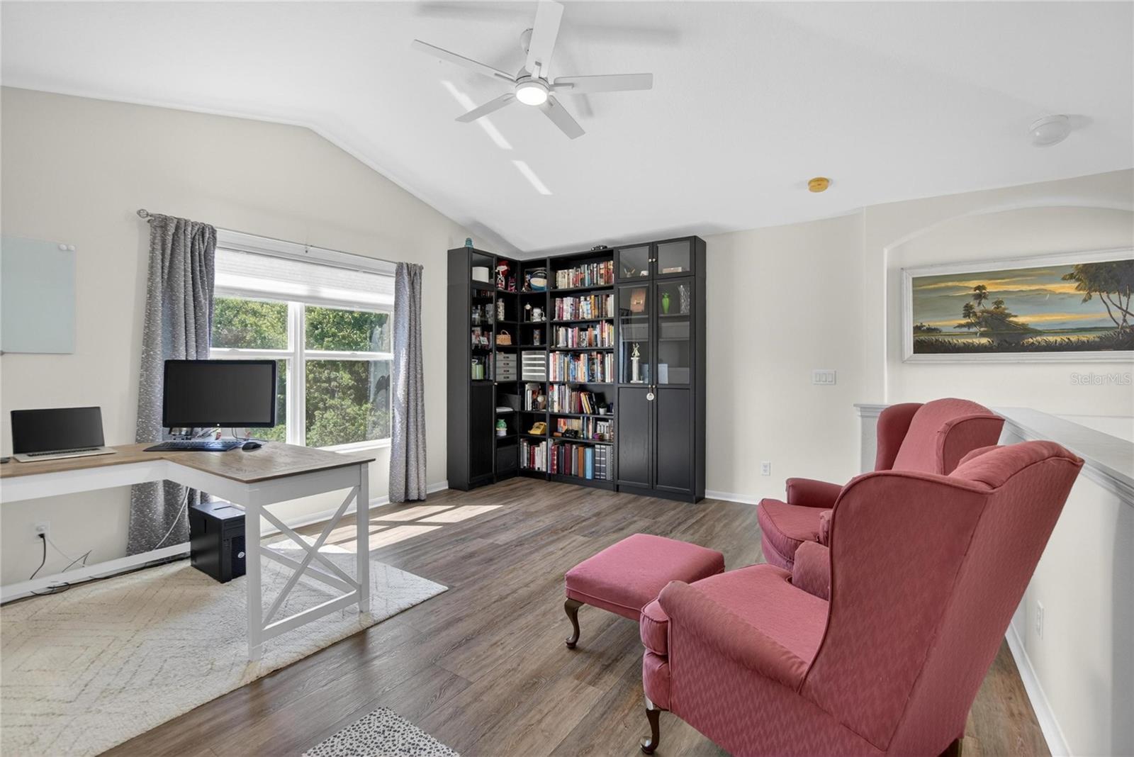 Image 37 of 50 For 8215 Myrtle Point Way