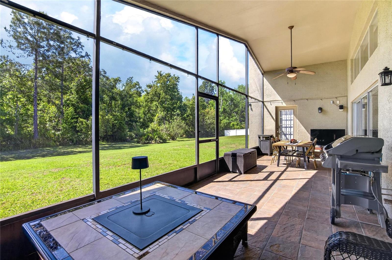 Image 7 of 50 For 8215 Myrtle Point Way