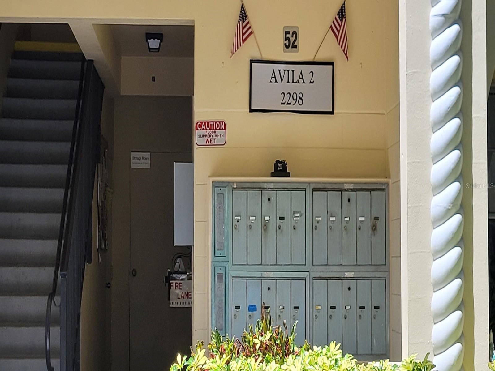 Image 24 of 35 For 2298 Netherlands Drive 32