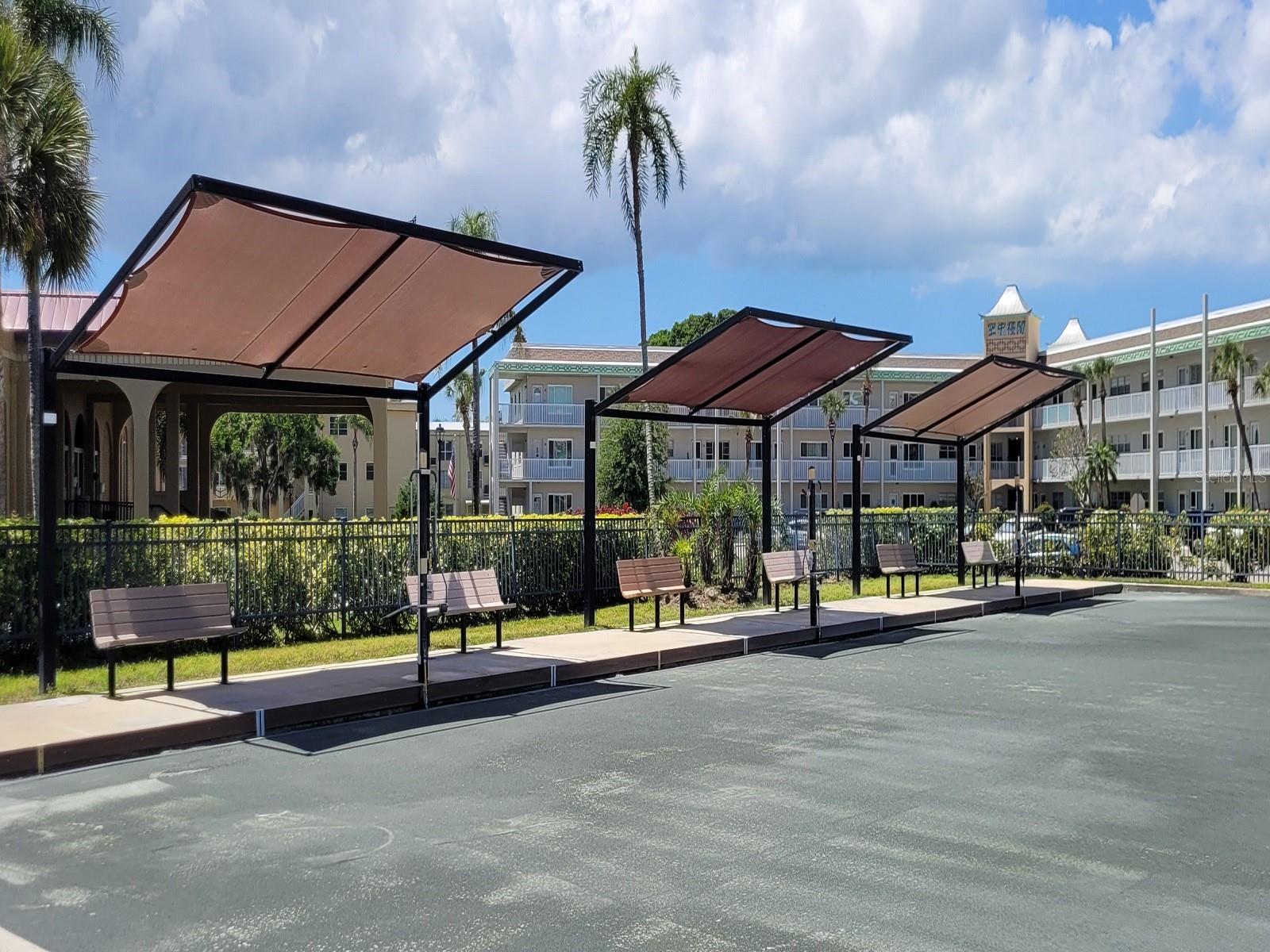 Image 30 of 35 For 2298 Netherlands Drive 32