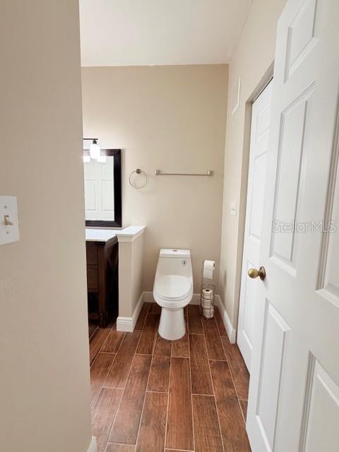 Image 12 of 21 For 9108 Lake Chase Island Way 9108