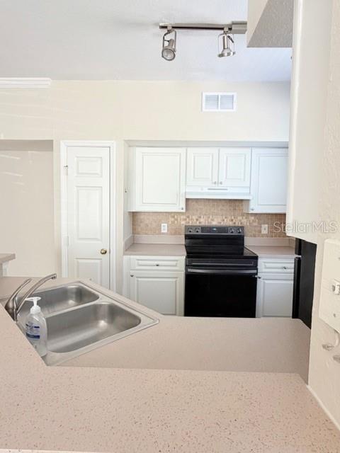 Image 4 of 21 For 9108 Lake Chase Island Way 9108
