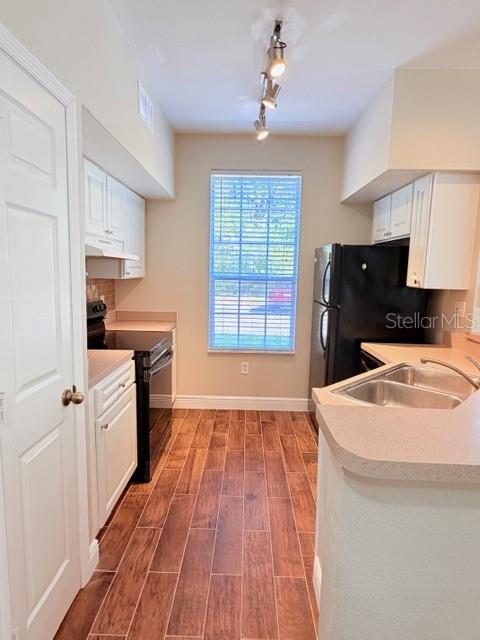 Image 6 of 21 For 9108 Lake Chase Island Way 9108