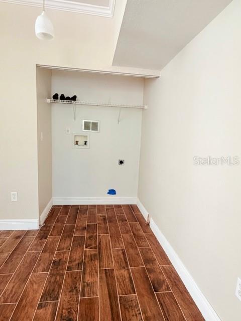 Image 8 of 21 For 9108 Lake Chase Island Way 9108