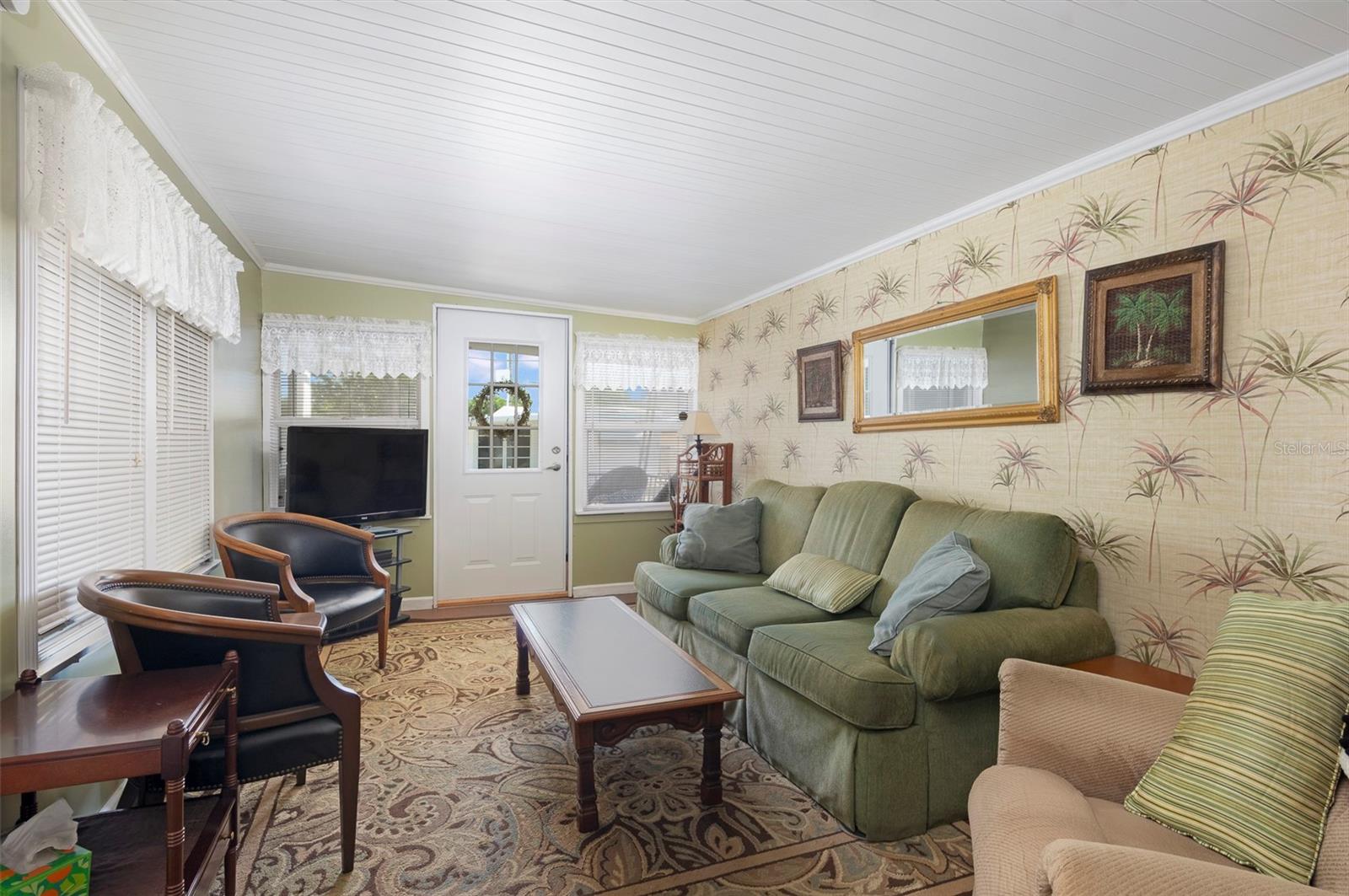 Image 12 of 25 For 4368 72nd Way N 111