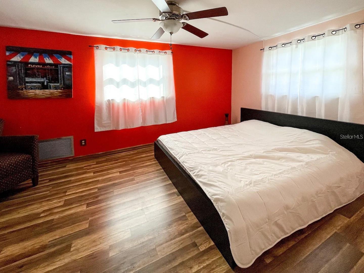 Image 13 of 16 For 9201 86th Avenue