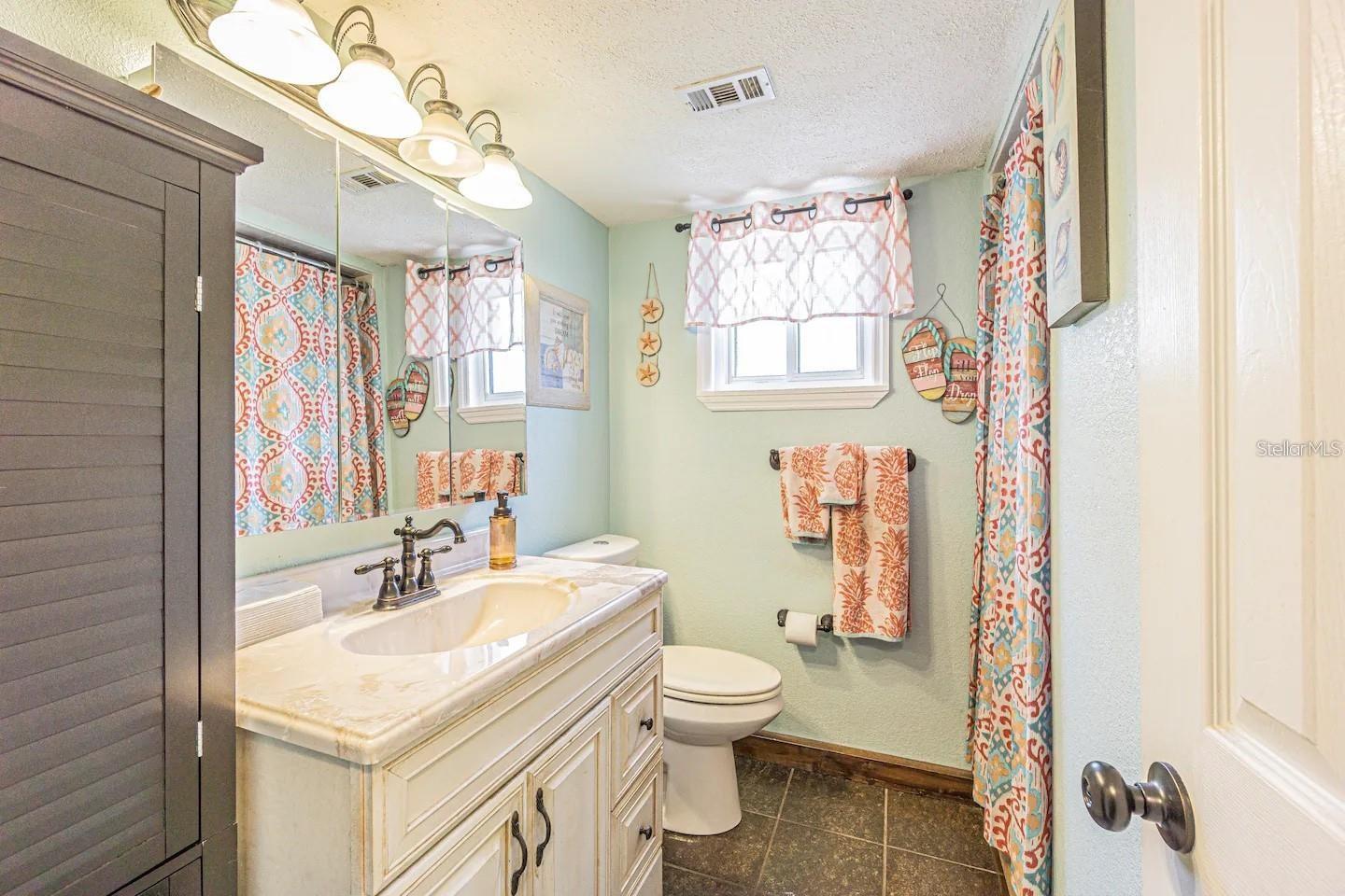 Image 14 of 16 For 9201 86th Avenue