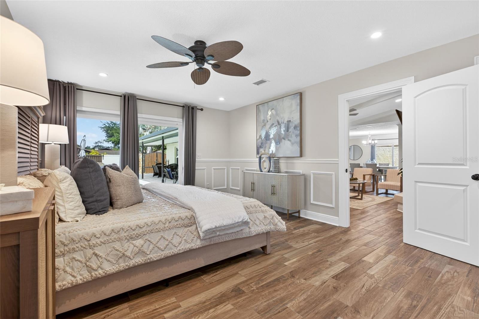Listing photo id 39 for 13522 Avista Drive