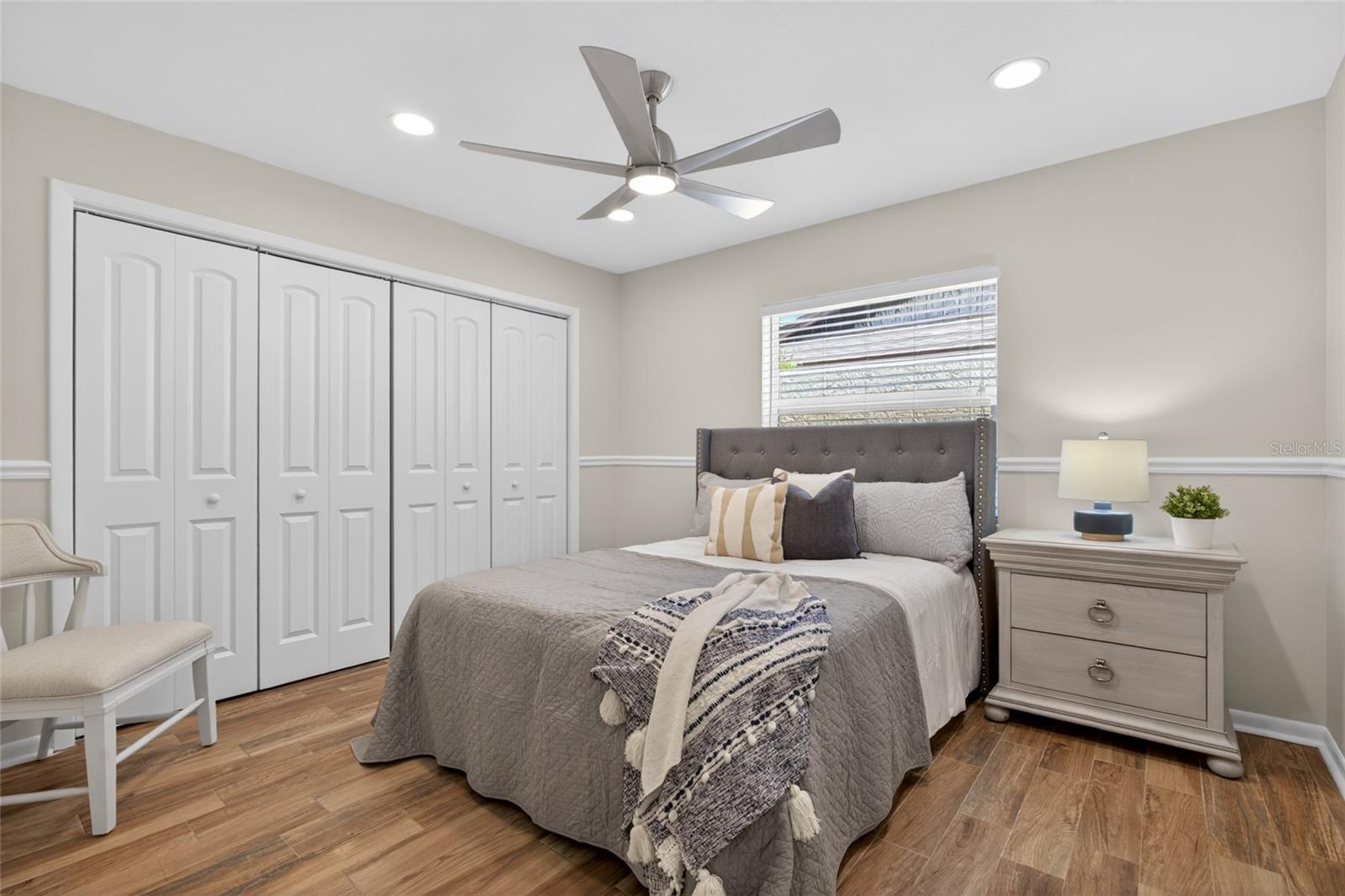Listing photo id 44 for 13522 Avista Drive