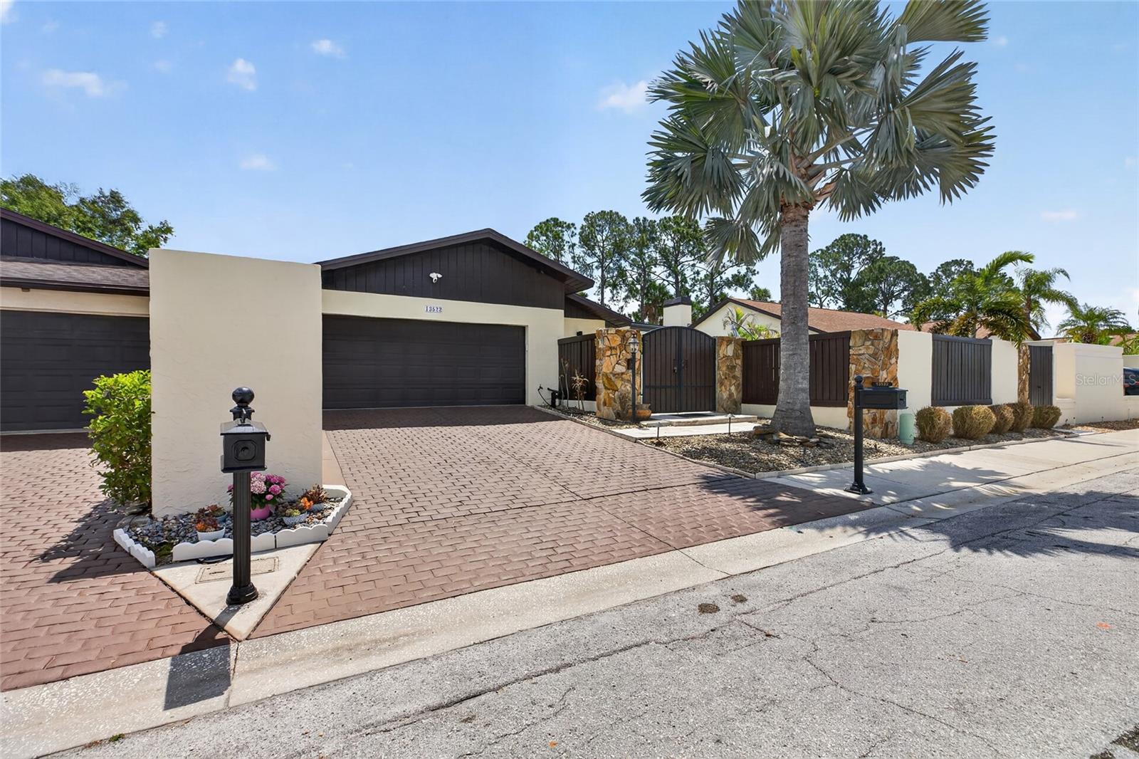 Listing photo id 53 for 13522 Avista Drive