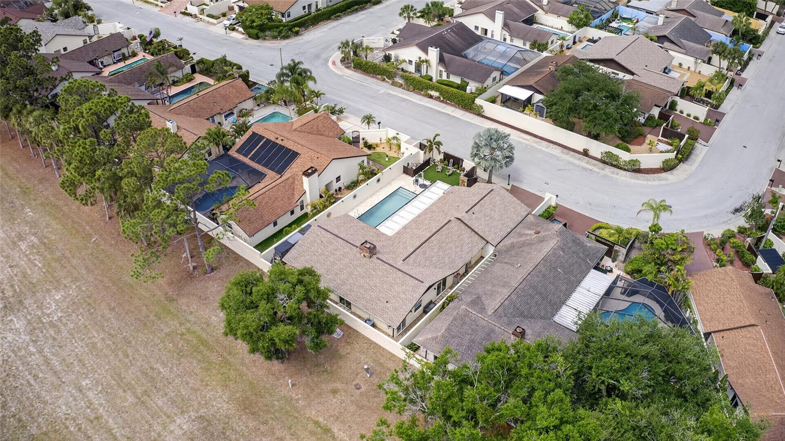 Listing photo id 58 for 13522 Avista Drive
