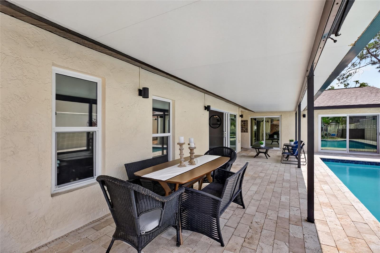 Listing photo id 7 for 13522 Avista Drive