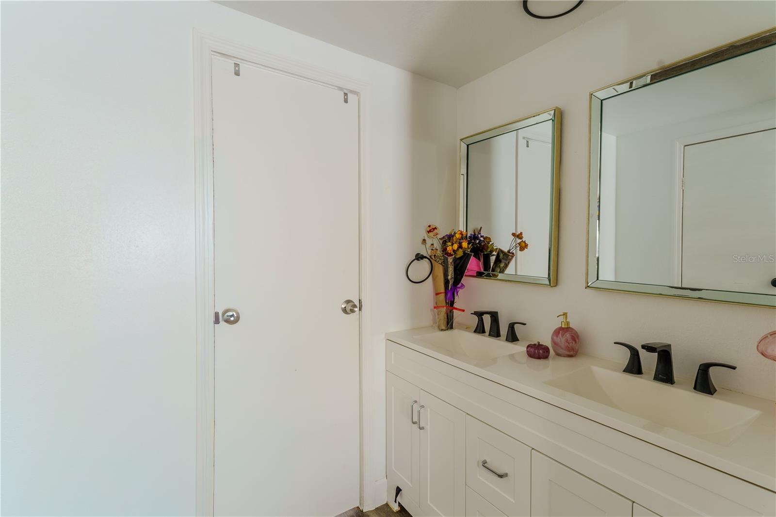 Image 12 of 22 For 6621 Bandura Avenue